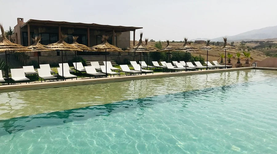 Accès Piscine & Déjeuner au Laho Lodge